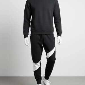 Nike Sportswear Swoosh Tech Fleece  - Color BLACK